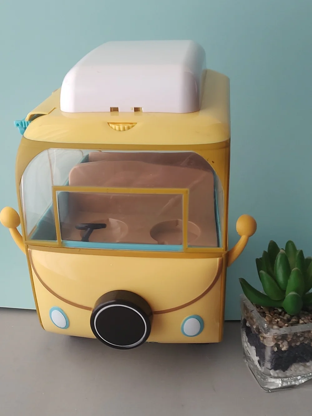 Peppa Pig Family Camper Van Collection Exelente Condition Yellow